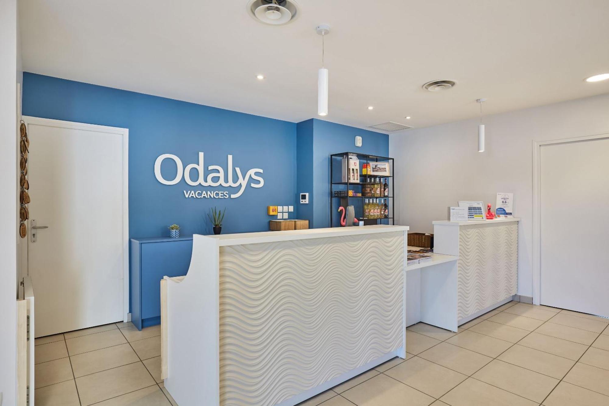 Residence Odalys Le Mas Des Flamants Aigues-Mortes Bagian luar foto
