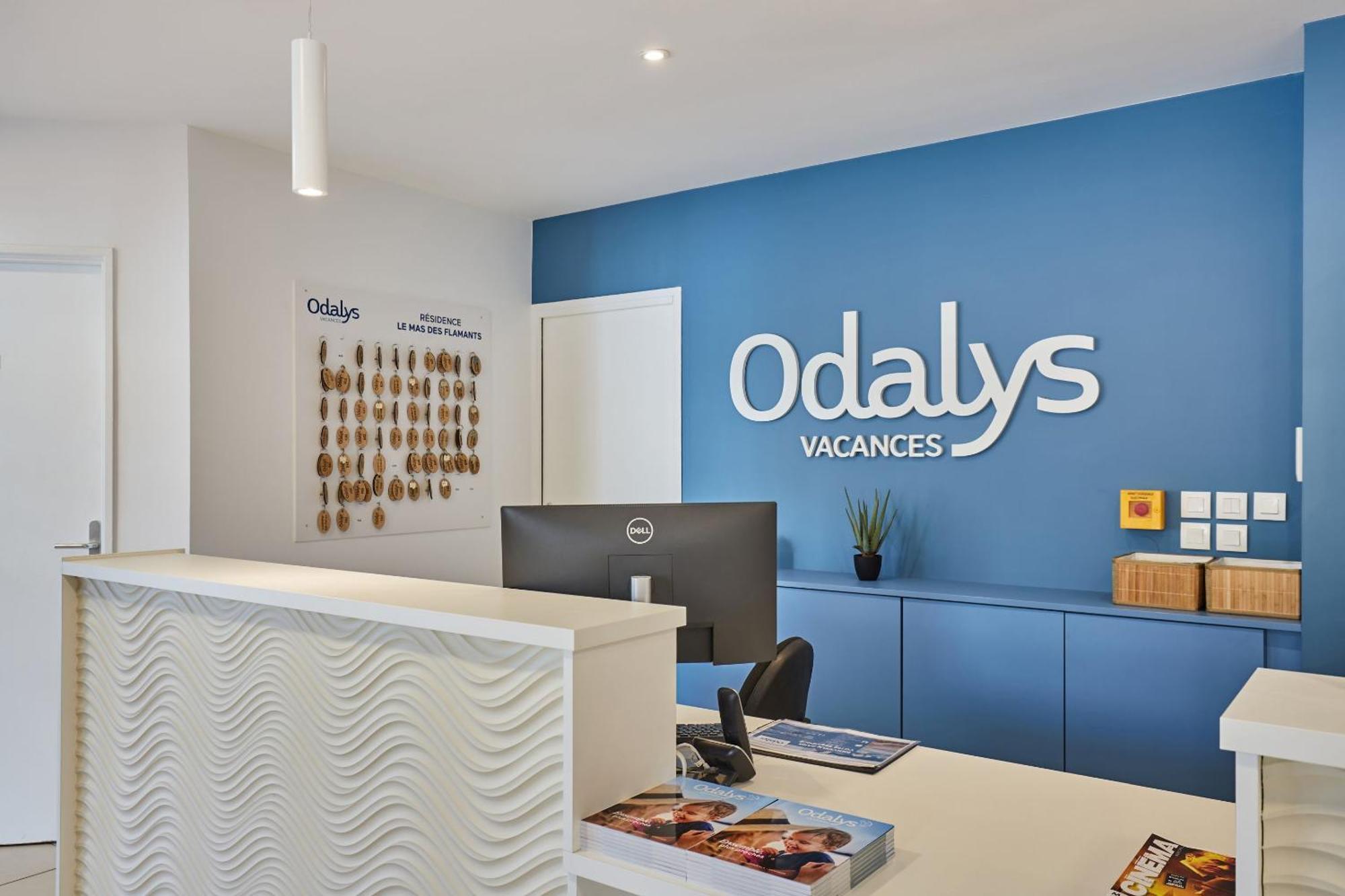 Residence Odalys Le Mas Des Flamants Aigues-Mortes Bagian luar foto