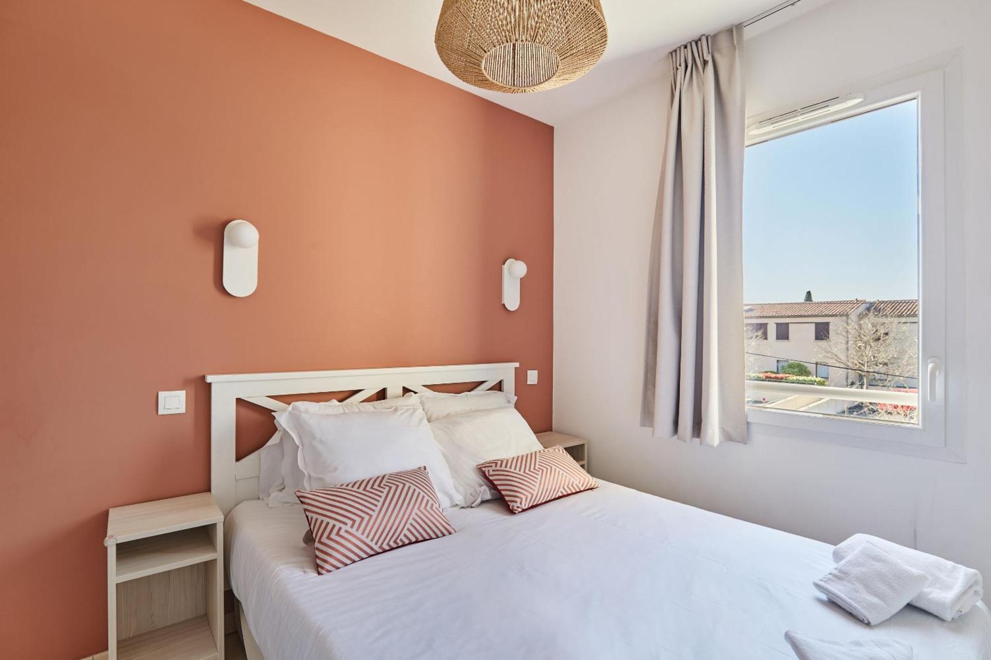 Residence Odalys Le Mas Des Flamants Aigues-Mortes Bagian luar foto