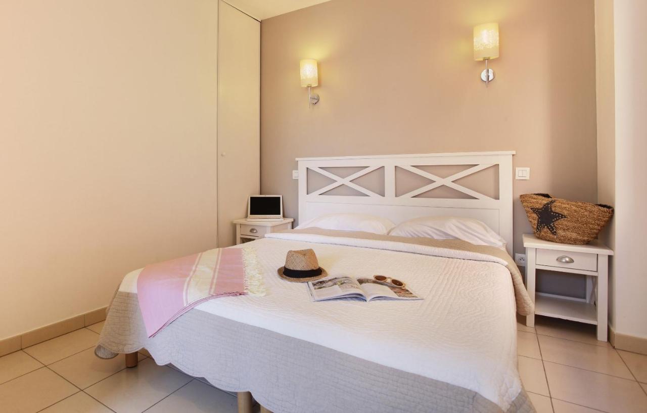 Residence Odalys Le Mas Des Flamants Aigues-Mortes Bagian luar foto